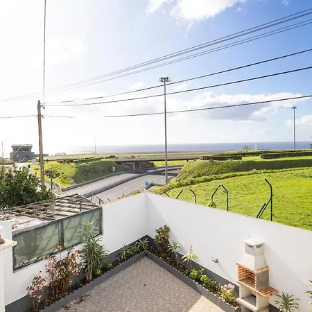 Cedars Tree House * Arrifes