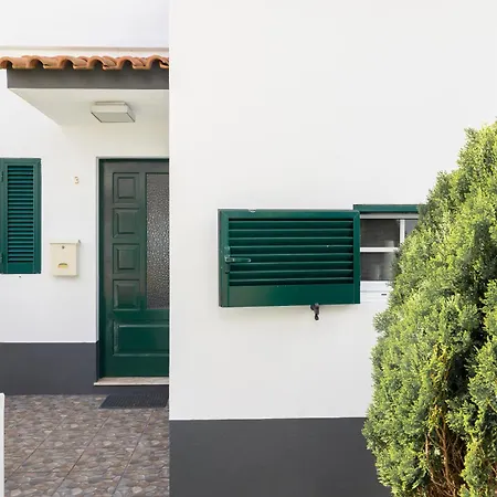 別荘 Cedars Tree House Arrifes