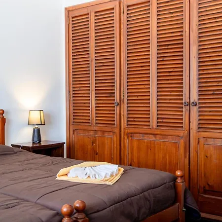 Tatil Evi Cedars Tree House Arrifes