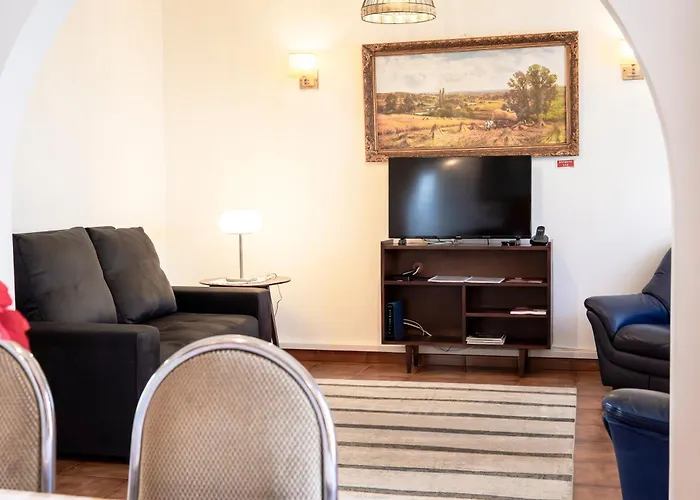 Cedars Tree House * Arrifes