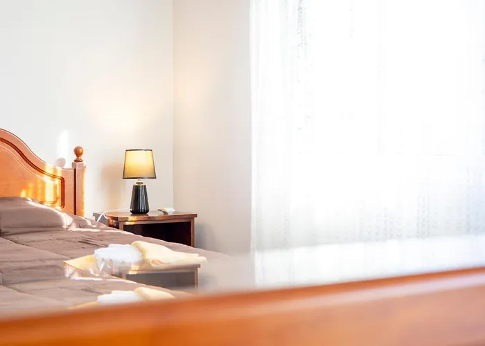 Cedars Tree House בית נופש Arrifes