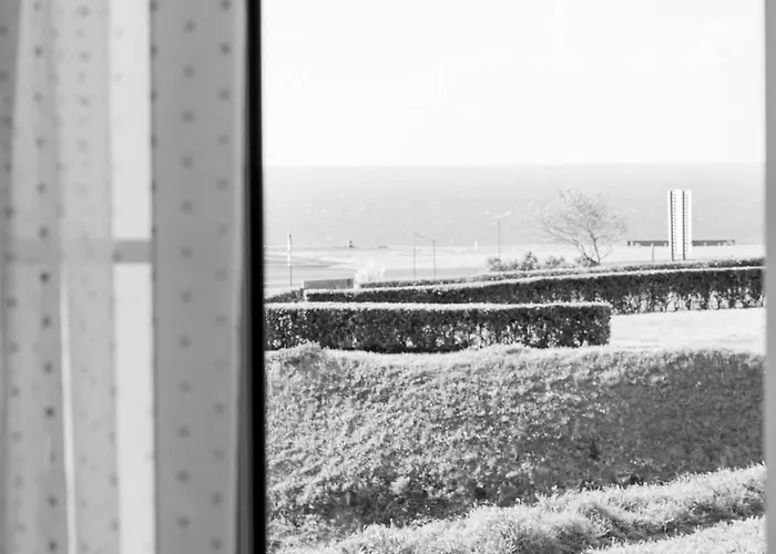 Cedars Tree House * Arrifes